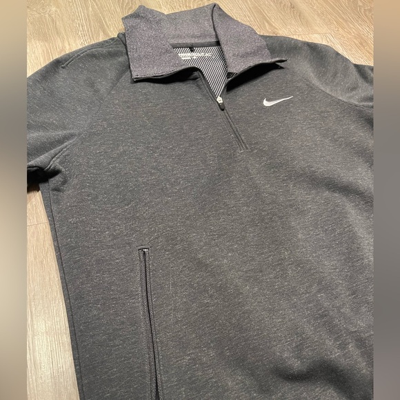 NWOT- NIKE Golf Womens 1/4" Zip Pullover - Size Large - Picture 2 of 11